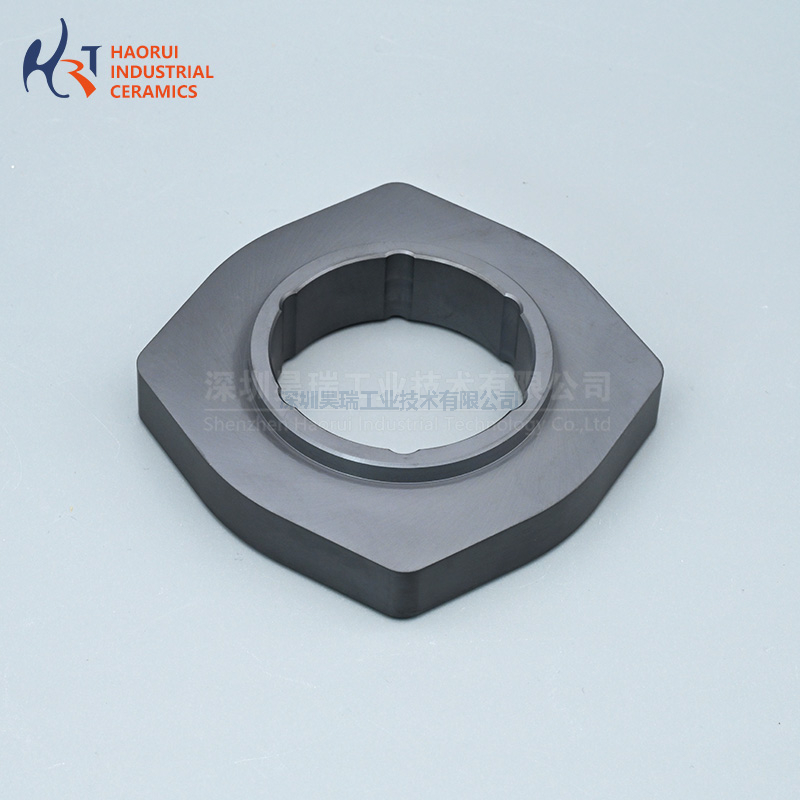 silicon carbide ceramic component with a special grooved design