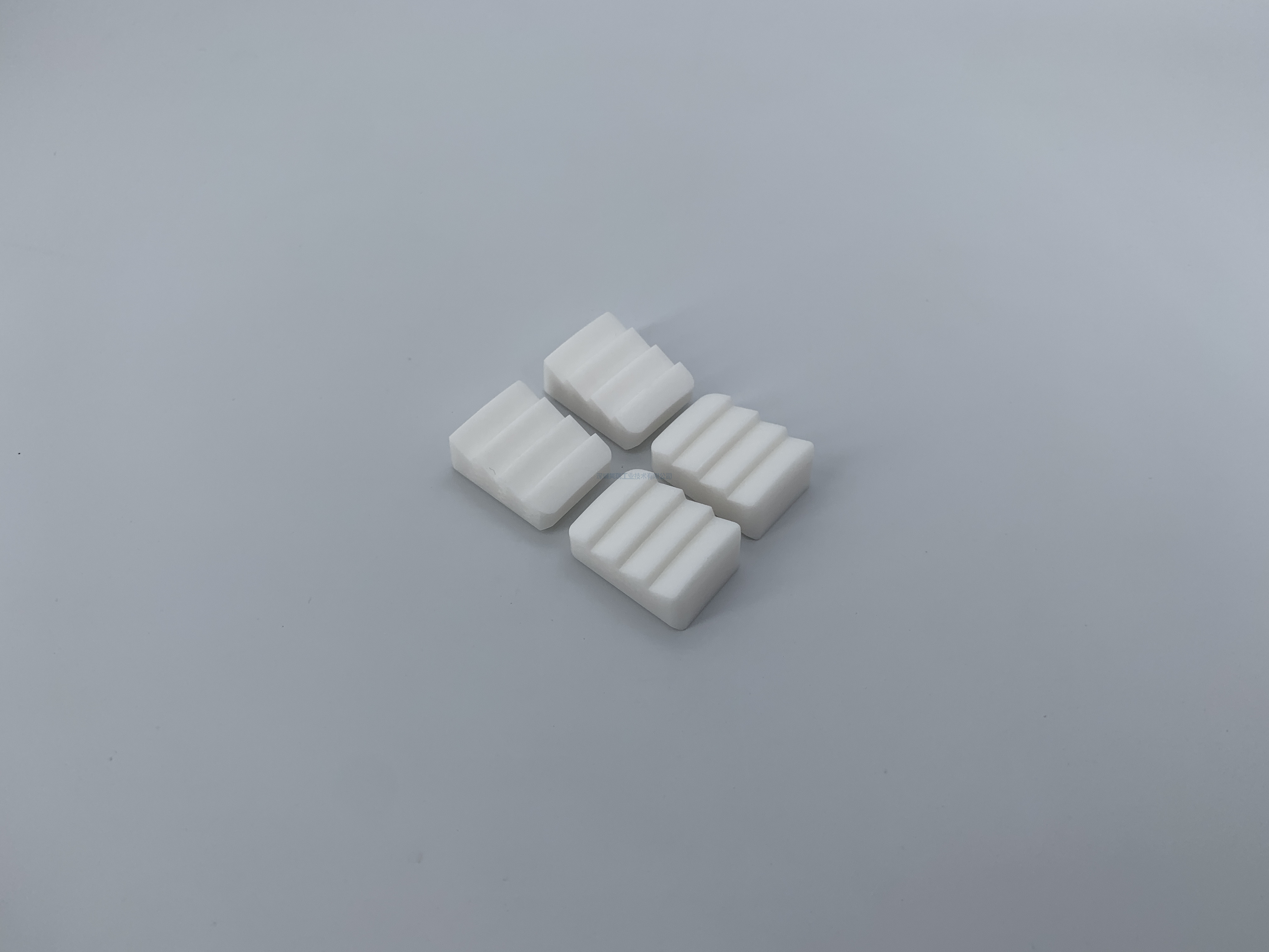 White Zirconia Ceramic Grooved Insert Blocks | ZrO2 Serrated Gripper Blocks