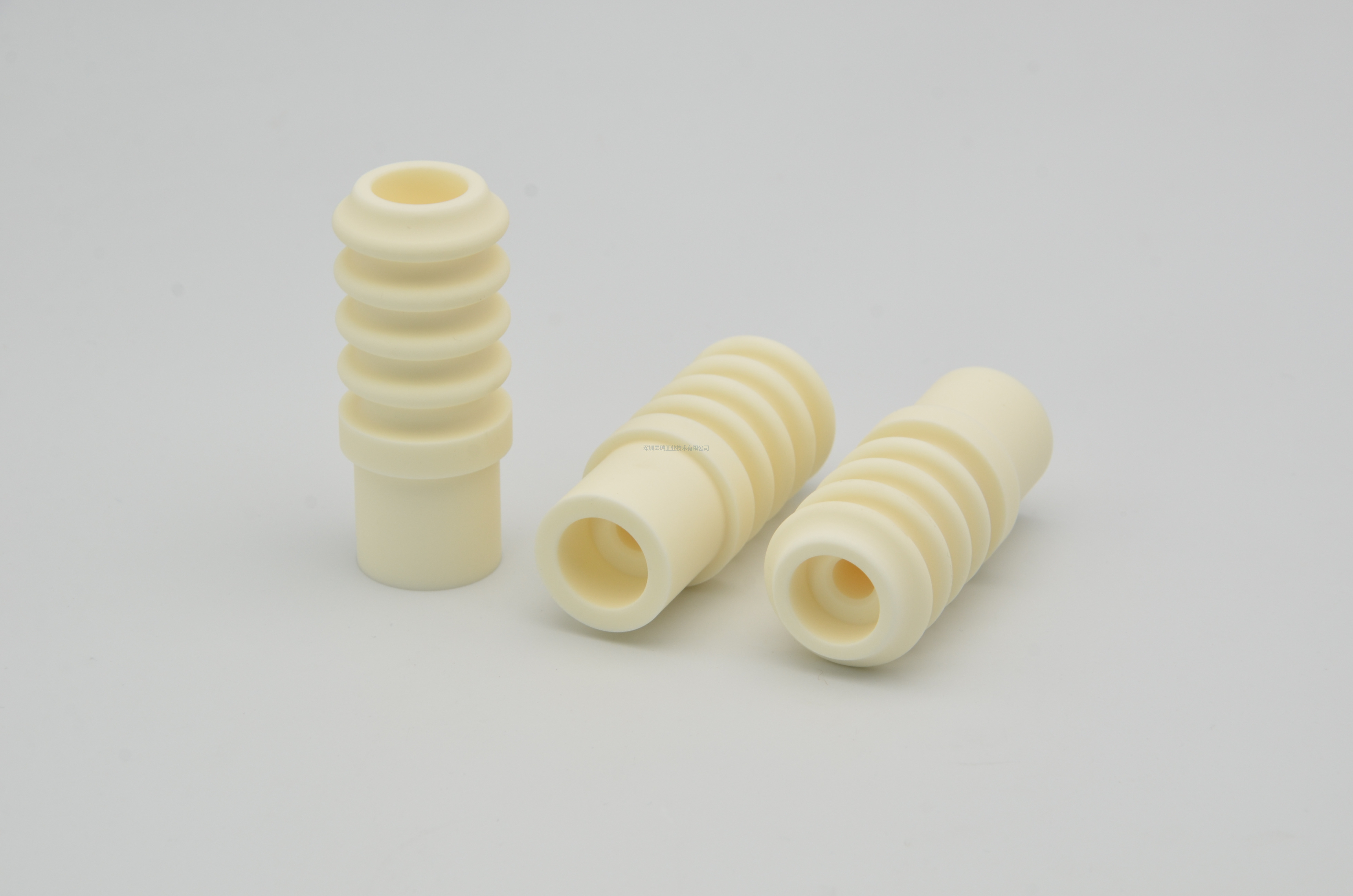 Alumina Ceramic Ribbed Insulator | Corrugated Al2O3 Insulation Sleeve for Heating Elements & Sensors